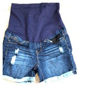 Pink Blush size S (25) Maternity shorts.